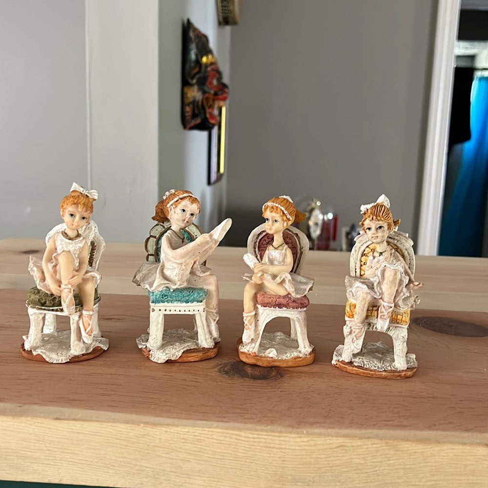 Ballerina figurine vintage